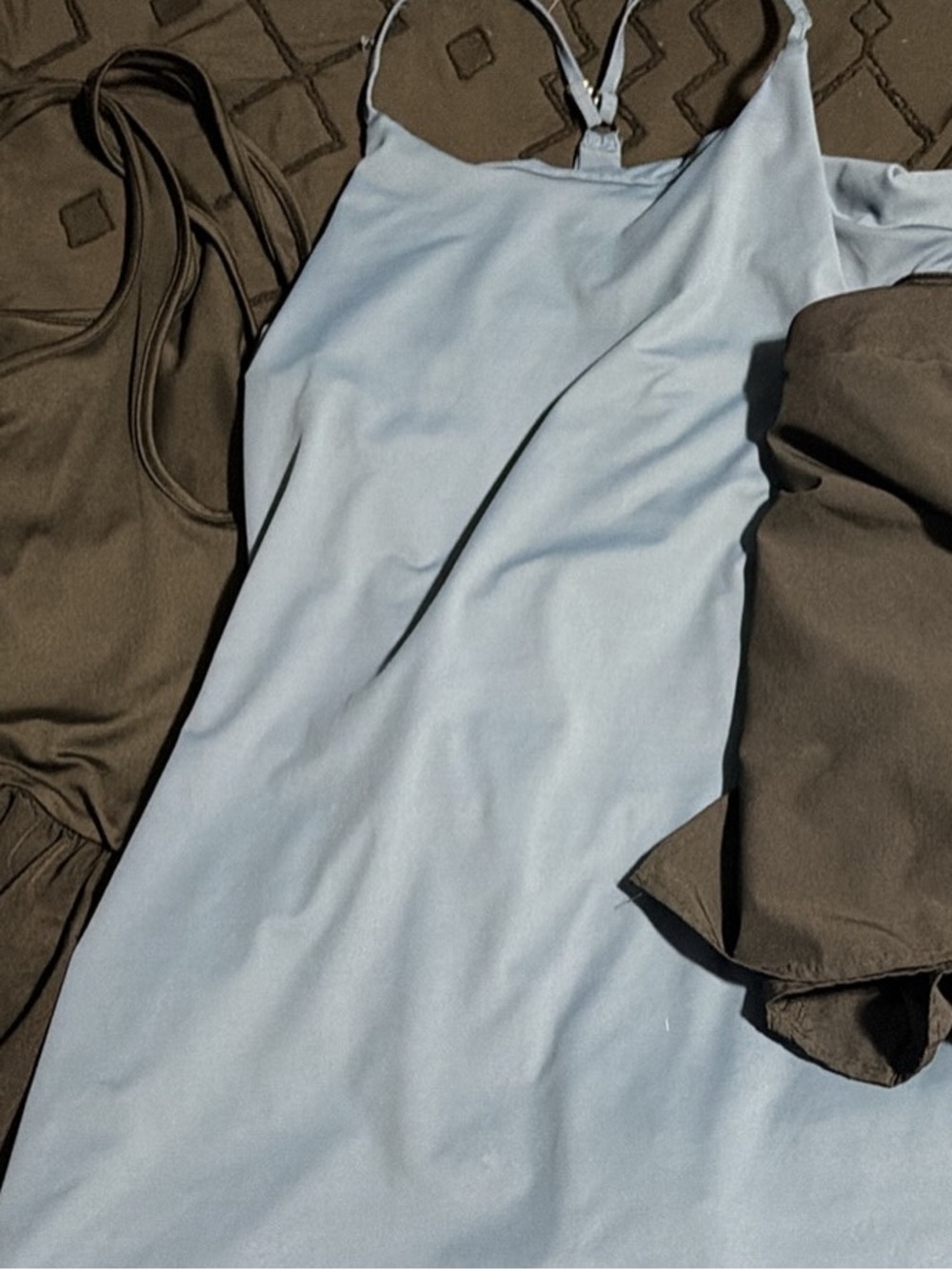 Womens athletic dresses and skors